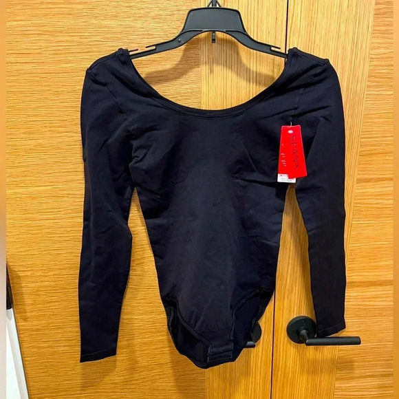 Women’s SPANX - Black, Long Sleeve Scoop Neck Bodysuit 
Size Medium NWT - Picture 1 of 4